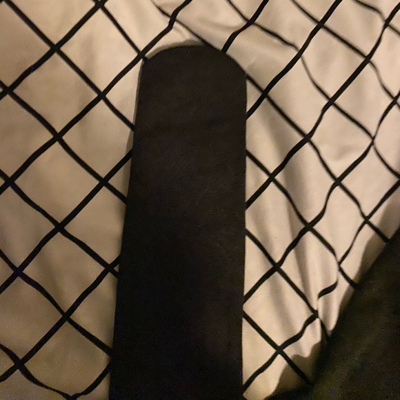 b1 pair black, 1 pair grey tights - Picture 6 of 8